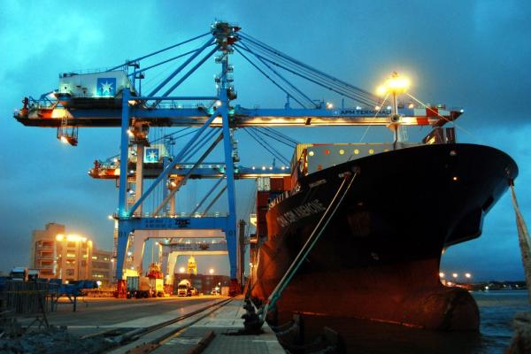 Complexo Portuário do Itajaí opera 7,76 milhões de toneladas em 2011