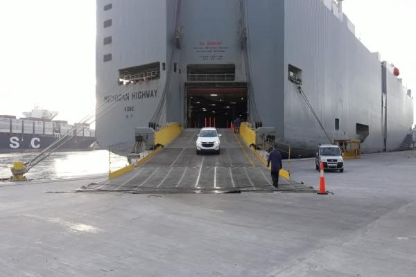 Porto de Itajaí recebe mais um desembarque de veículos importados e ultrapassa a marca de 27 mil unidades.