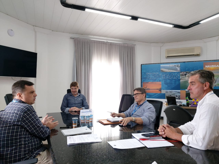 Autoridade Portuária de Itajaí e Prefeitura de Navegantes realizam reunião 