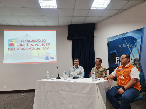 Superintendência do Porto de Itajaí realiza a 63ª reunião do Comitê do Plano de Ajuda Mútua (PAM) com Ato de Assinatura do seu Regimento Interno