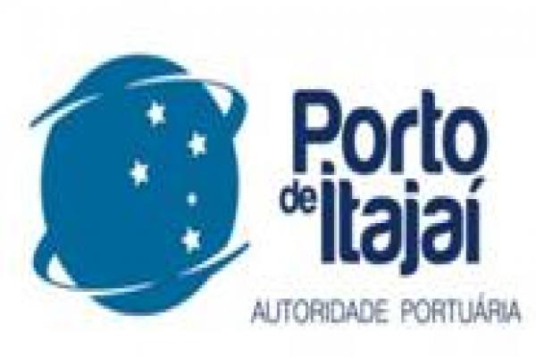 Movimentação de contêineres apresenta crescimento moderado no Complexo Portuário do Itajaí