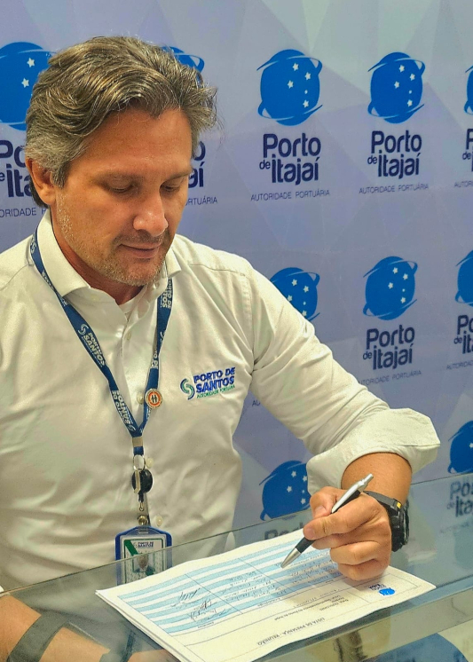 APS indica advogado André Bonini para gestor interino do Porto de Itajaí.