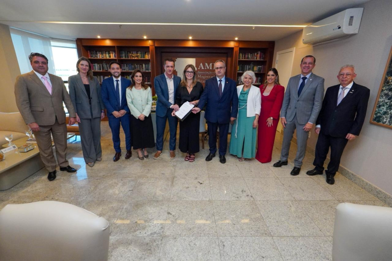 Porto de Itajaí firma acordo inédito de cooperação técnica com a Escola Nacional da Magistratura